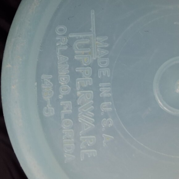 Vintage Collectible Tupperware #148 Wonderlier Bowl Lt Blue No Lid D 4.25xH 3 In - Picture 7 of 9